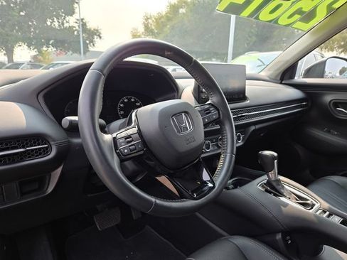 Used 2024 Honda HR-V EX-L image 12