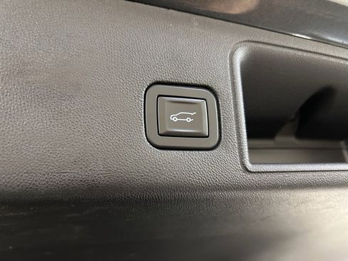 Used 2019 GMC Terrain SLT w/ Preferred Package image 35