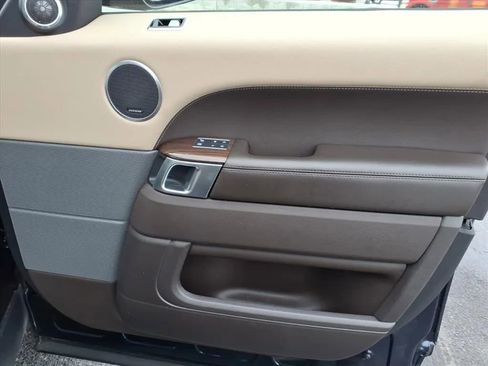 Used 2020 Land Rover Range Rover Sport HSE image 11