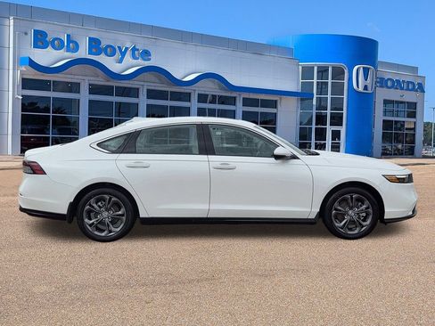 New 2026 Honda Accord EX-L image 4