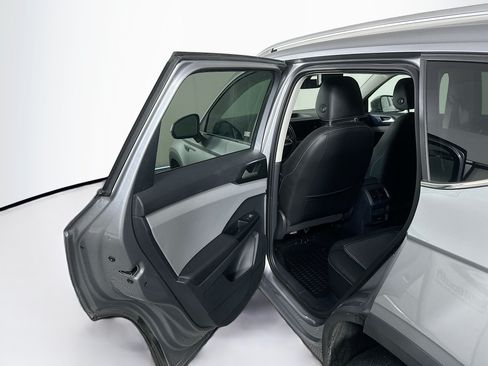Used 2023 Volkswagen Taos SE FWD image 24