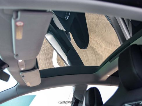 Used 2024 Tesla Model 3 Performance image 30