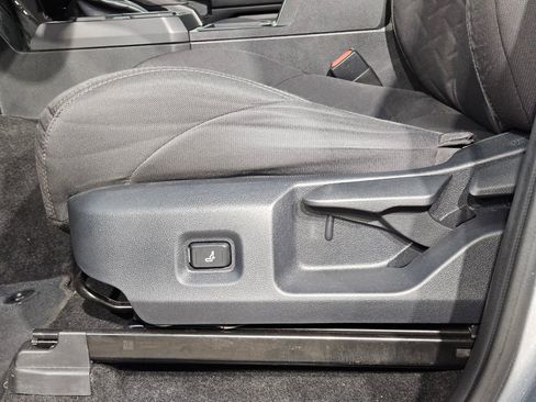 Used 2025 Toyota Tacoma SR RWD image 22