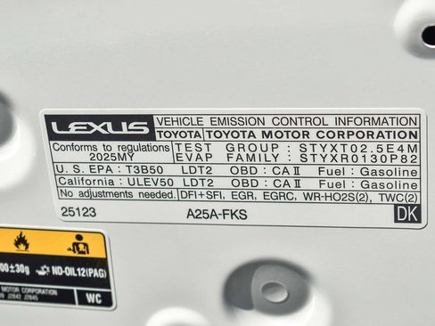 Used 2025 Lexus NX 250 250 image 27