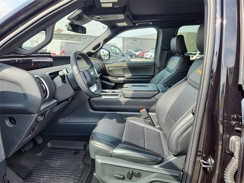 New 2025 Ford Expedition Tremor image 6