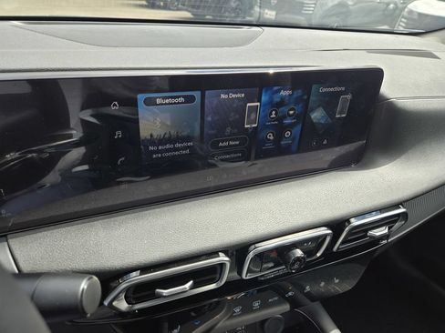 New 2026 Nissan Sentra SV w/ SV Convenience Package FWD image 13