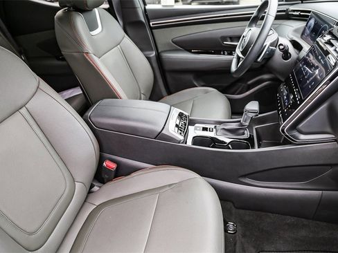 Certified 2024 Hyundai Santa Cruz Limited image 15