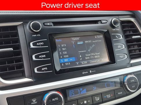 Used 2014 Toyota Highlander Plus image 16