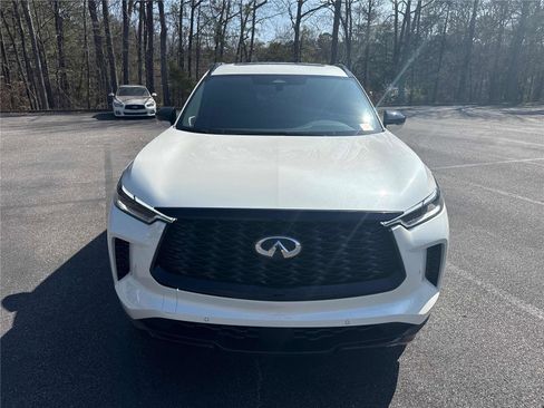 Certified 2025 INFINITI QX60 Luxe w/ Black Edition image 2