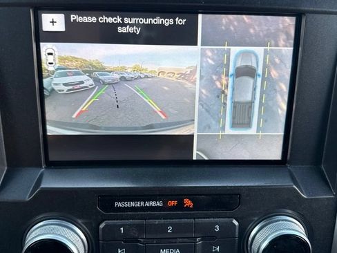 Used 2017 Ford F150 Platinum w/ Equipment Group 701A Luxury AWD/4WD image 28