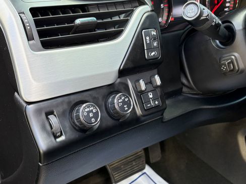 Used 2015 GMC Yukon SLT w/ Open Road Package image 13