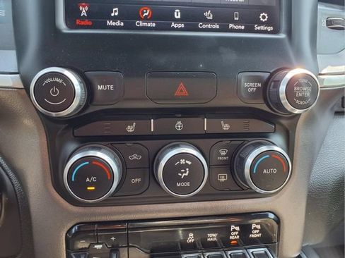 Used 2019 RAM 1500 Big Horn AWD/4WD image 29