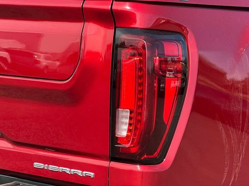 Used 2022 GMC Sierra 2500 Denali w/ Denali Ultimate Package AWD/4WD image 47