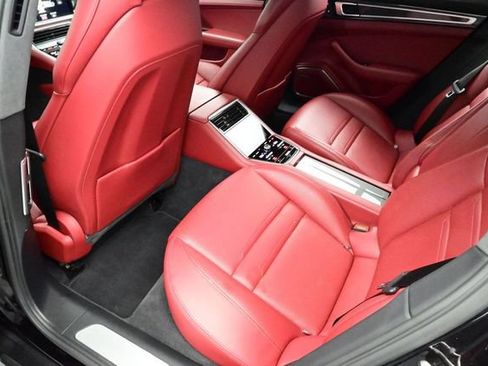 Certified 2024 Porsche Cayenne AWD/4WD image 15