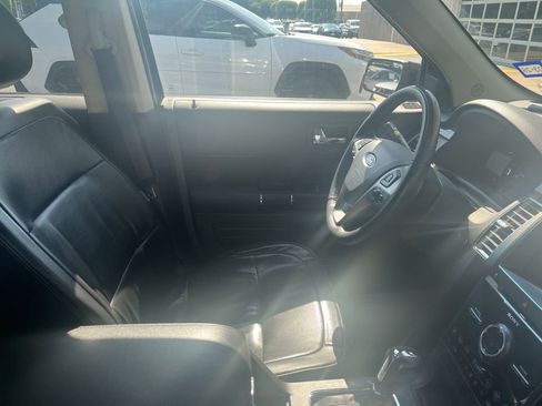 Used 2019 Ford Flex Limited FWD image 4