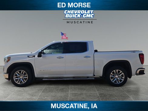 Used 2022 GMC Sierra 1500 SLT w/ SLT Premium Plus Package AWD/4WD image 2
