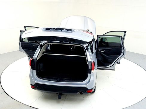 Used 2020 Subaru Forester Premium image 23