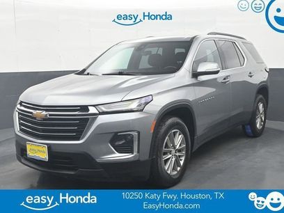 Used 2023 Chevrolet Traverse LT