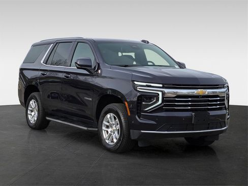 Used 2025 Chevrolet Tahoe LT image 8