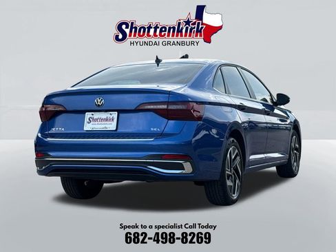 Used 2024 Volkswagen Jetta SEL FWD image 6
