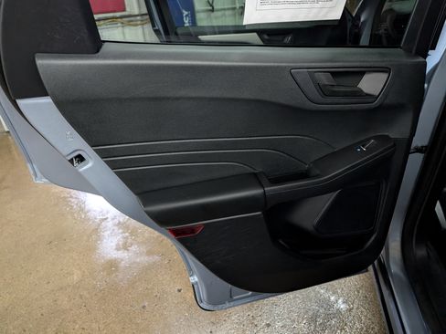 Used 2022 Ford Escape SE w/ Convenience Package image 10