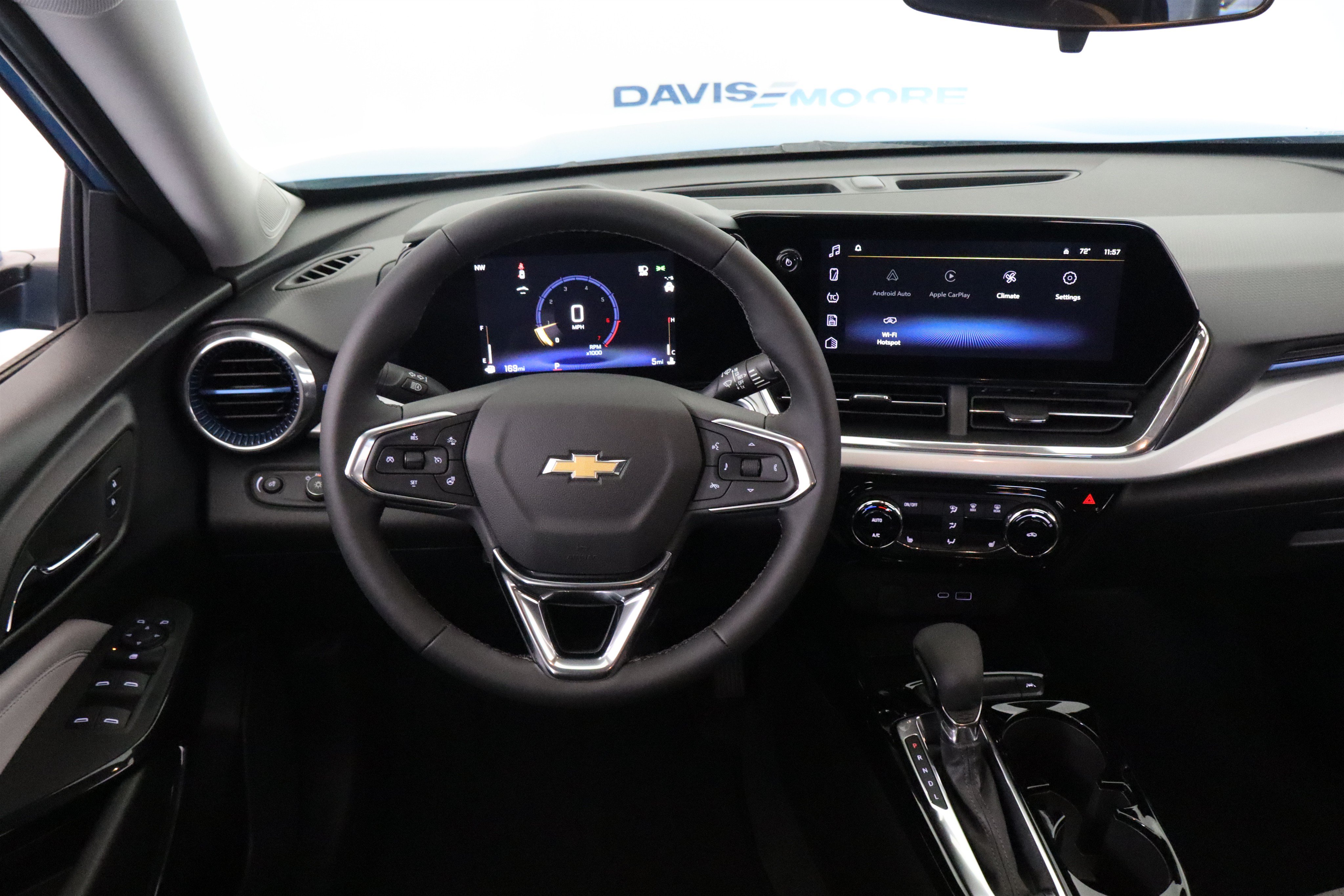 New 2026 Chevrolet Trax LT w/ Driver Confidence Package FWD image 18