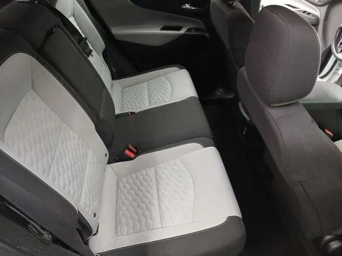 Used 2019 Chevrolet Equinox LS w/ LPO, Cargo Package FWD image 18