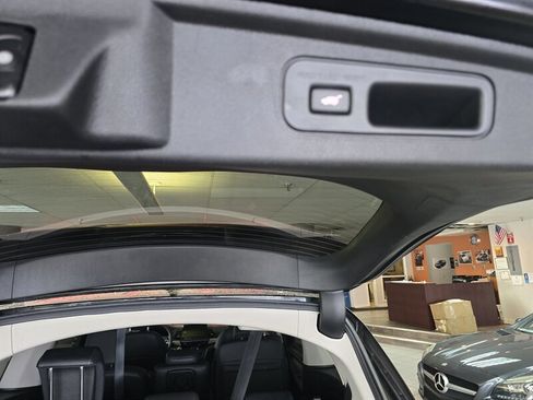 Used 2025 Honda Odyssey EX-L image 34