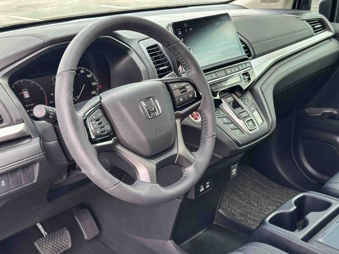 Used 2026 Honda Odyssey EX-L image 12