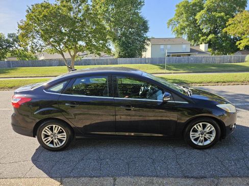 Used 2012 Ford Focus SEL FWD image 7