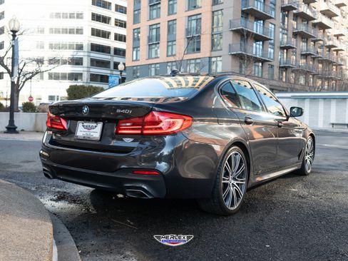 Used 2019 BMW 540i w/ M Sport Package image 7