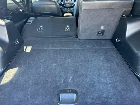 Certified 2023 Jeep Cherokee Altitude Lux AWD/4WD image 15