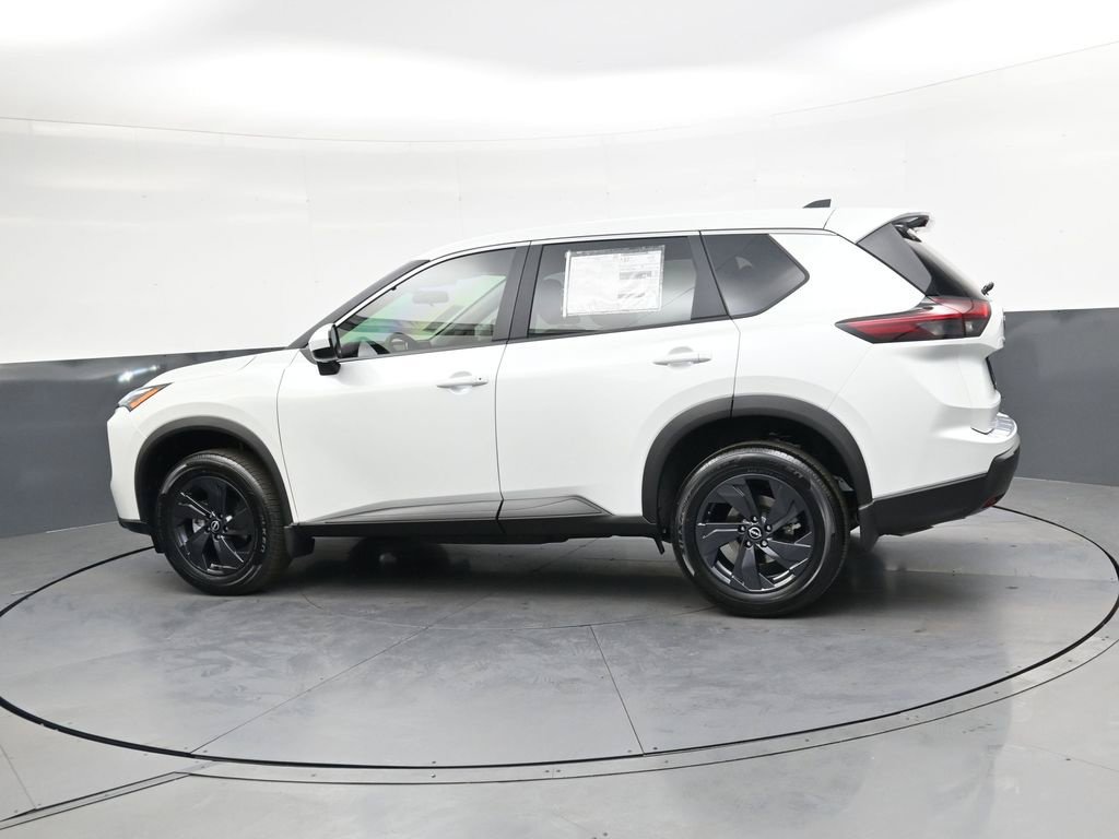 Certified 2026 Nissan Rogue SV FWD image 8