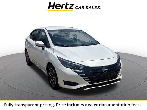 Used 2025 Nissan Versa SV FWD image 1