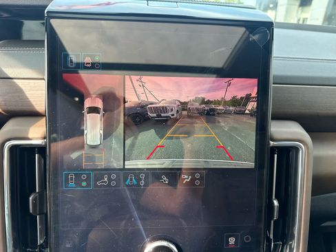 New 2026 GMC Yukon XL Denali Ultimate AWD/4WD image 19