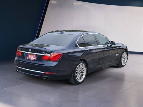 Used 2015 BMW 750i RWD image 5