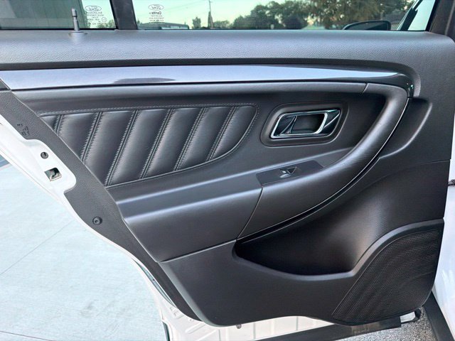 Used 2017 Ford Taurus SHO w/ Sho Performance Package AWD/4WD image 16