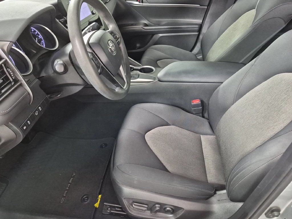 Used 2021 Toyota Camry LE FWD image 21