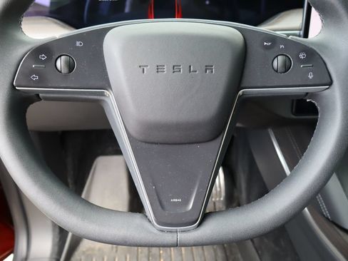 Used 2023 Tesla Model X AWD/4WD image 14