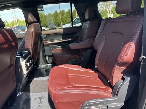 Used 2024 Ford Expedition Max Limited AWD/4WD image 19