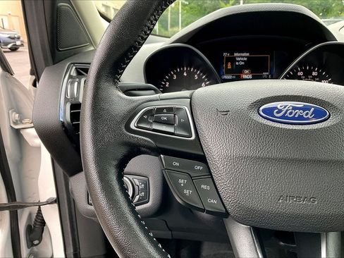 Used 2019 Ford Escape Titanium AWD/4WD image 23