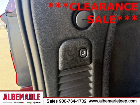 Used 2024 Dodge Durango Citadel image 7