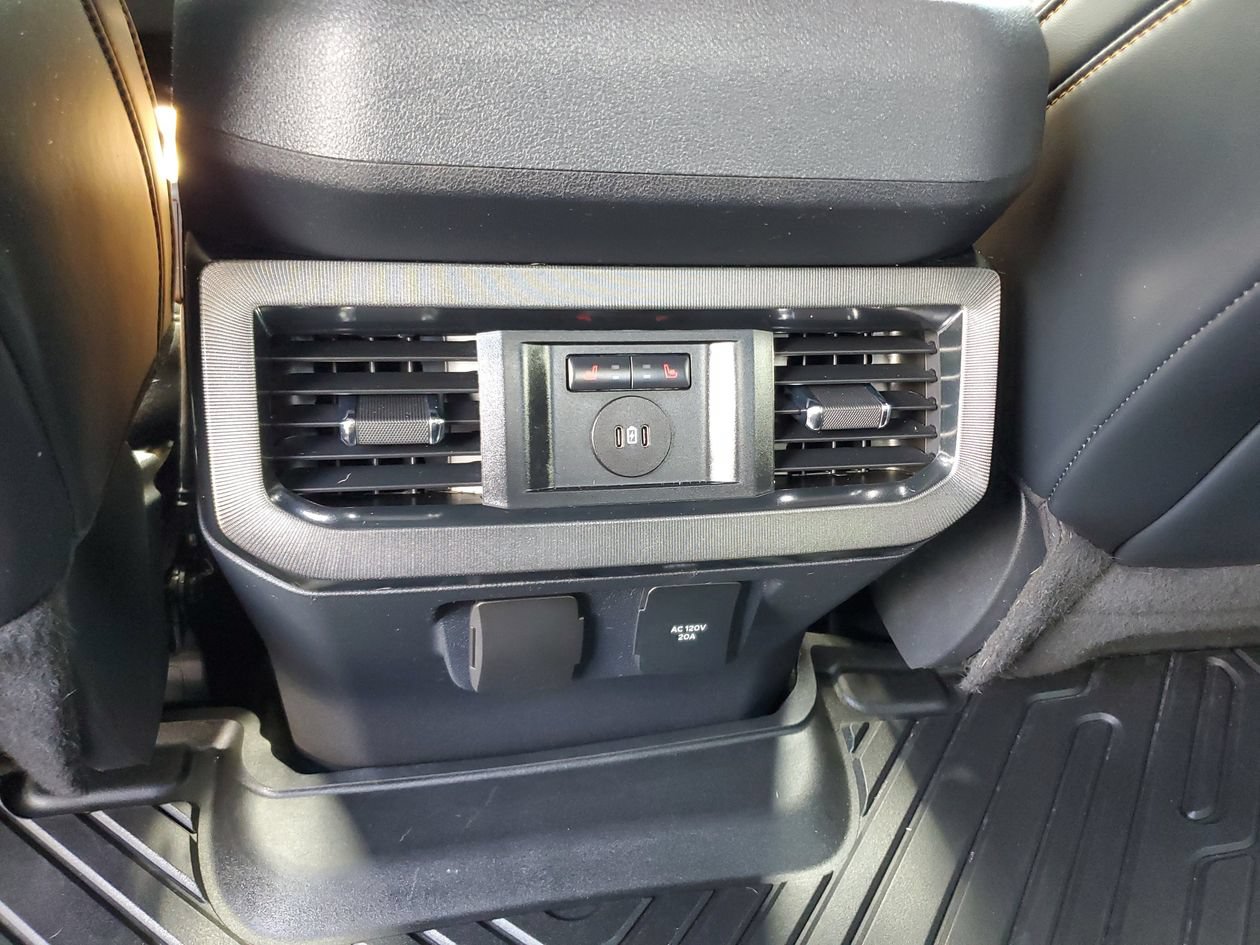 Used 2024 Ford F250 Platinum w/ Tremor Off-Road Package AWD/4WD image 16