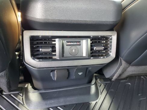 Used 2024 Ford F250 Platinum w/ Tremor Off-Road Package AWD/4WD image 16