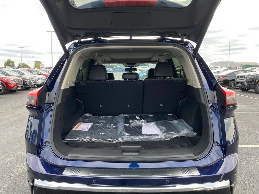 New 2026 Nissan Rogue Platinum w/ Platinum Premium Package AWD/4WD image 36