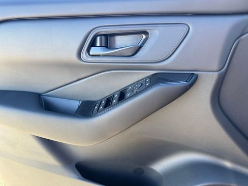 New 2026 Nissan Rogue S image 17