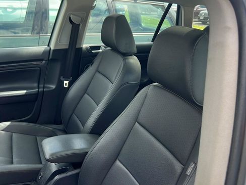 Used 2013 Volkswagen Jetta SE FWD image 9