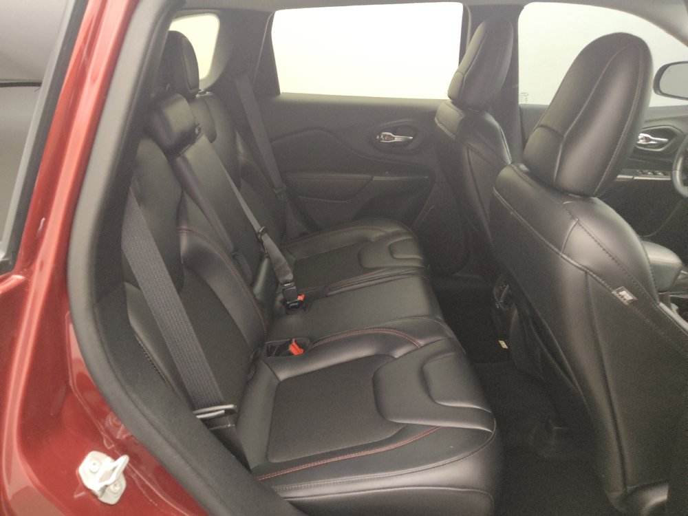 Used 2020 Jeep Cherokee Trailhawk w/ Cold Weather Group AWD/4WD image 19