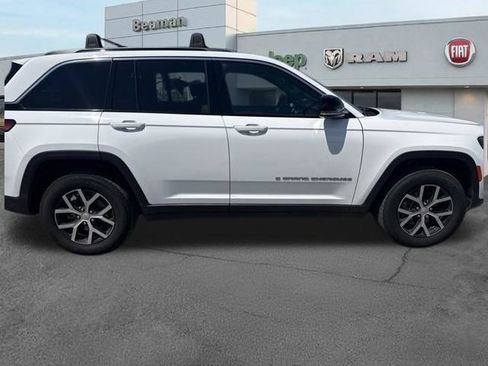 Used 2024 Jeep Grand Cherokee Limited w/ Luxury Tech Group II AWD/4WD image 2