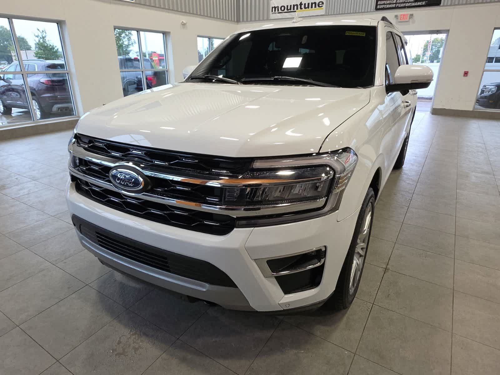 Used 2023 Ford Expedition Max Limited AWD/4WD image 1